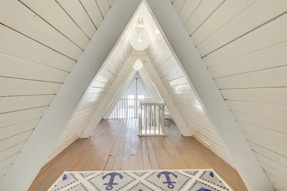 Unique A-frame Beach House: 'the Beacon at Oib'