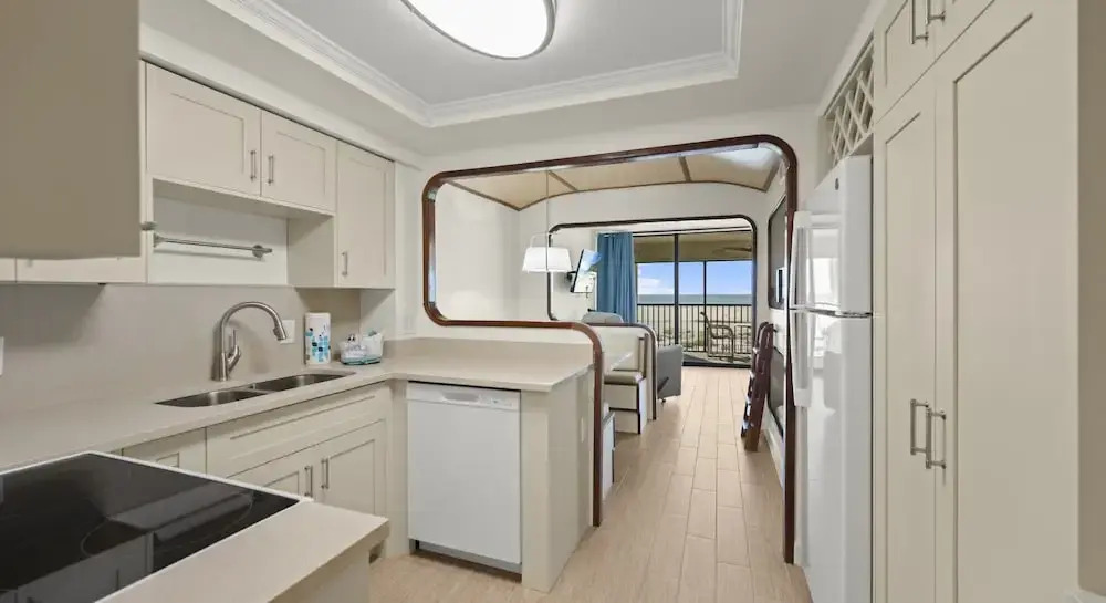 Mariners Boathouse and Beach Resort by CoolVacay