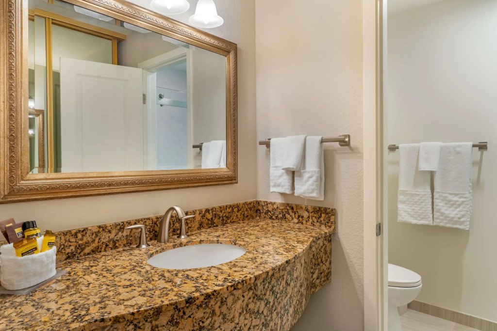 Best Western Plus Monterey Inn