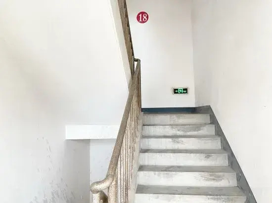 Shiguang Zhenpin Apartment