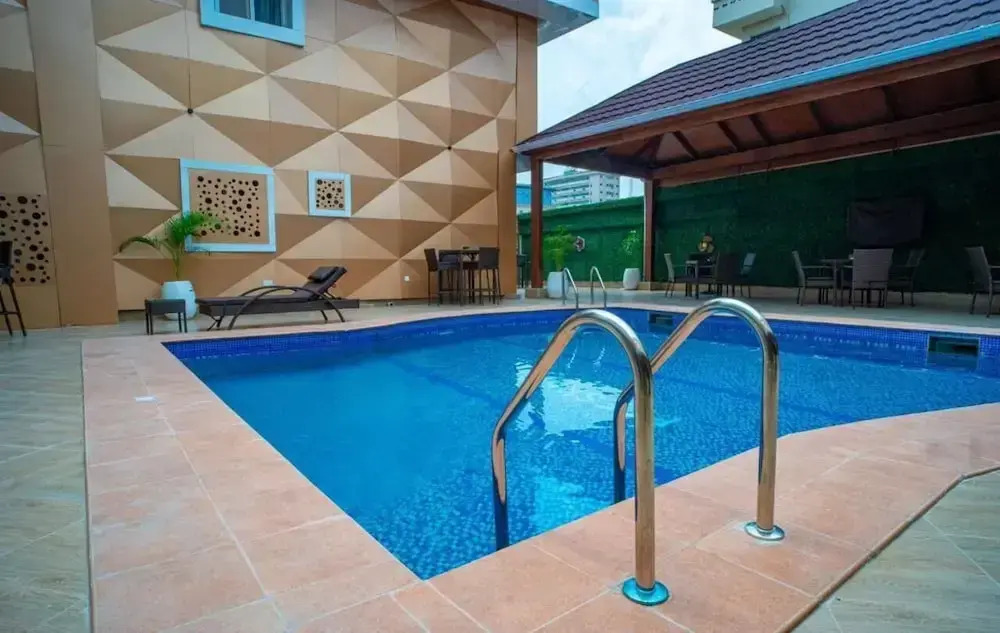 Presken Hotels Water Cooperation, Victoria Island