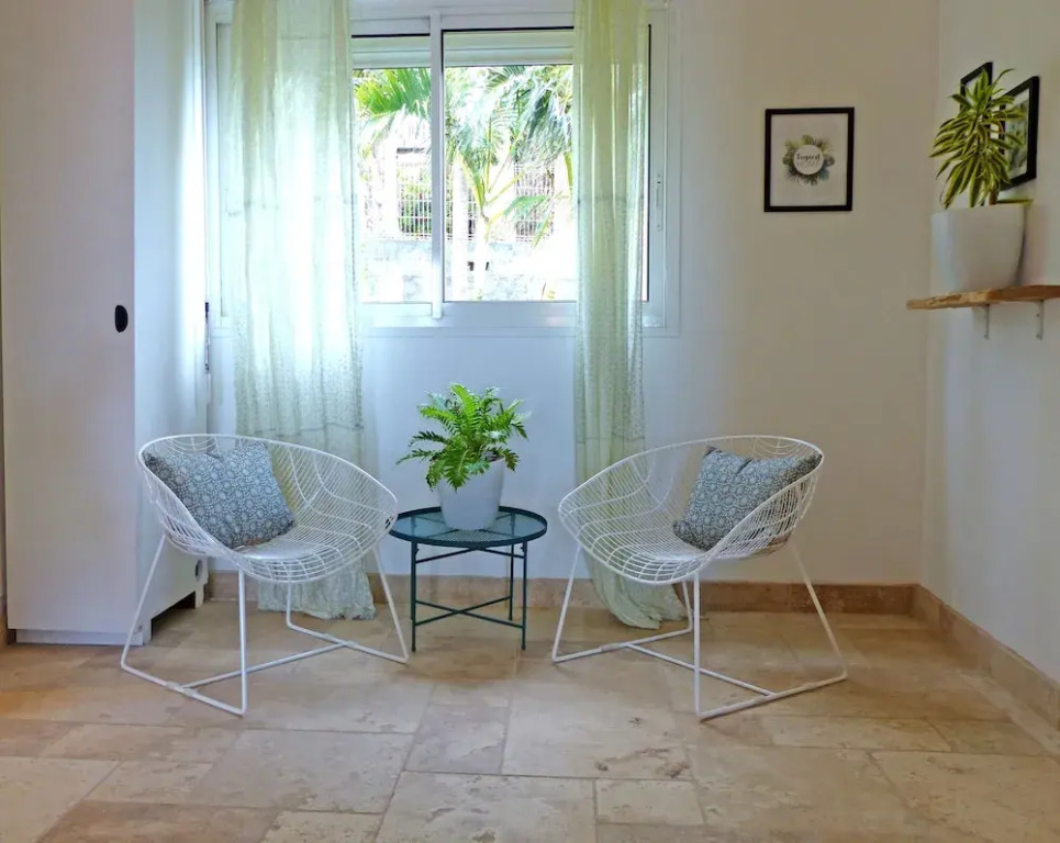 LA BOHEME, résidence de 5 appartements avec piscine, vue océan, Petite Ile