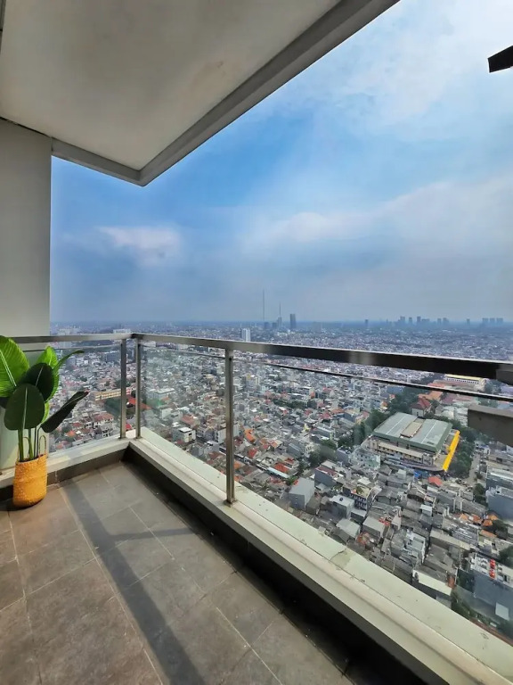 Amethyst By SanLiving - 3BR & 1 Maid Room - Central Park Mall