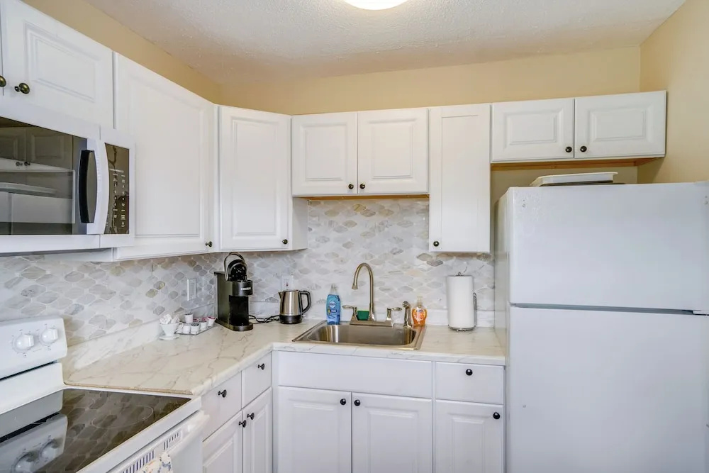 Peaceful Catskills Condo w/ Deck + Mountain View!