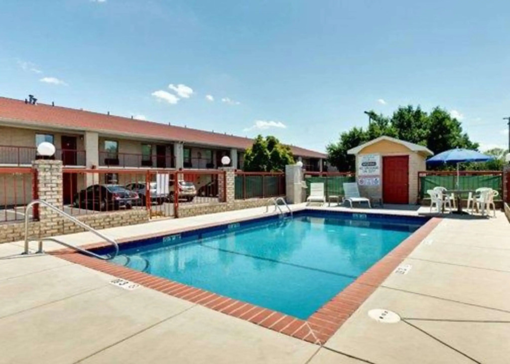 Quality Inn & Suites Monroe