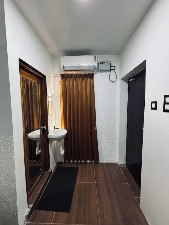 Hotel NN Palace , Tanjore