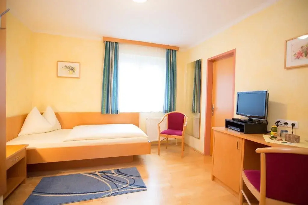 Whats-App Self-Check-IN - Villa Maria Theresia