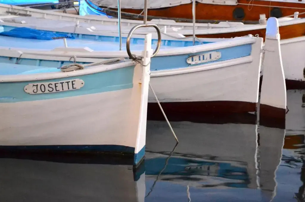 Les Mats Du Port