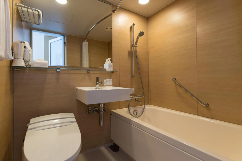 Avion Inn Near LGA Airport, an Ascend Collection Hotel