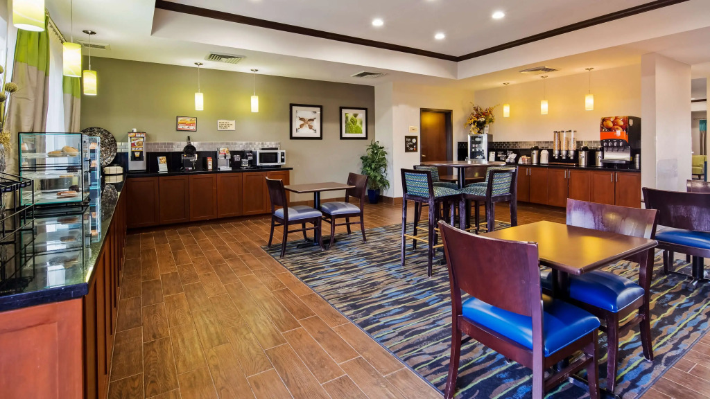 Best Western Plus Denver City Hotel & Suites