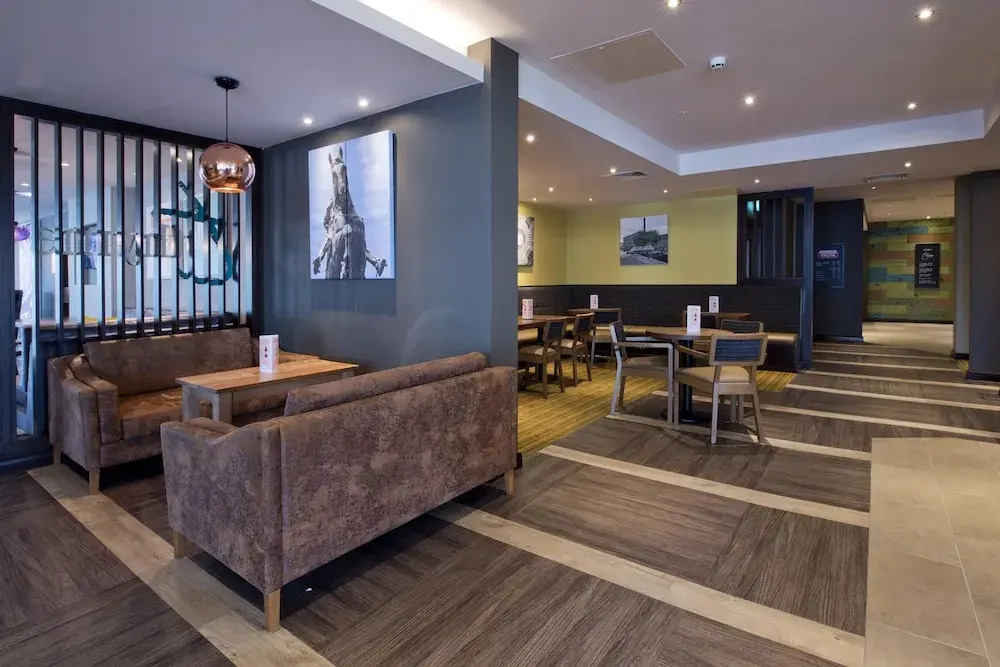 Premier Inn Leeds Cc - Whitehall Road
