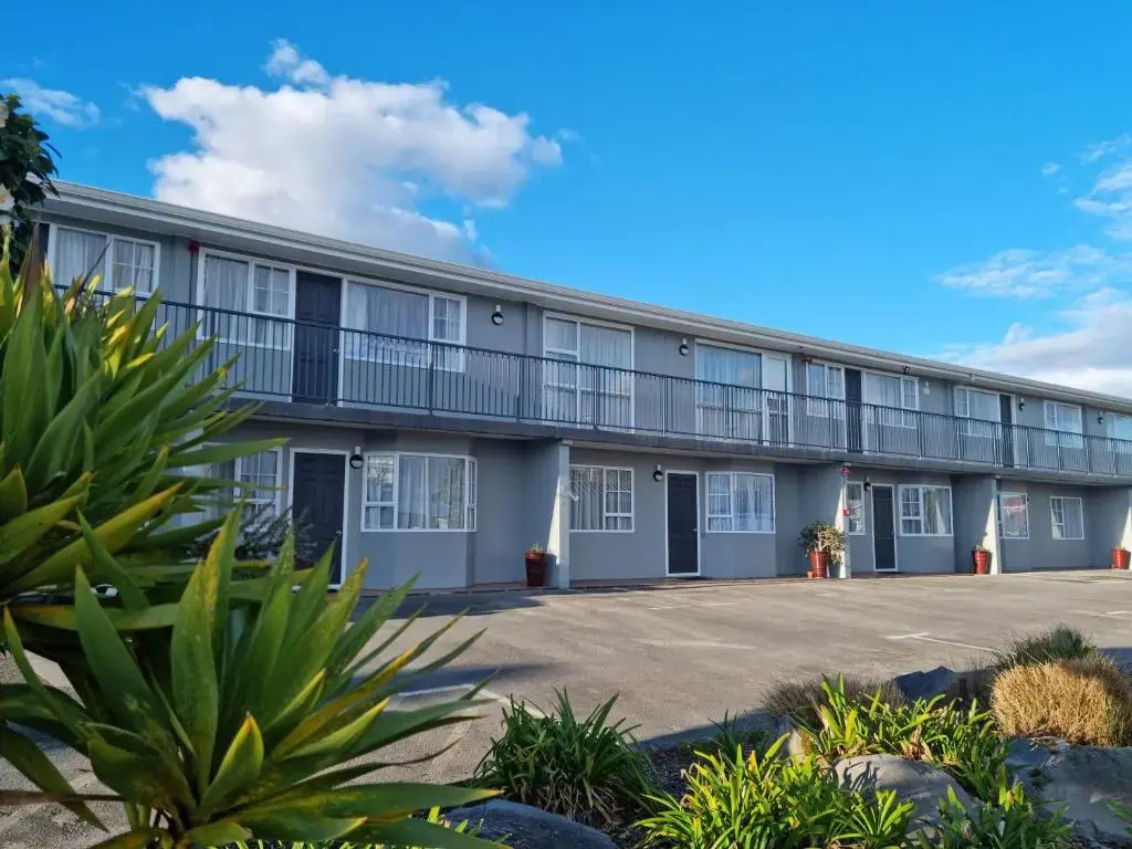 Chevron Motel