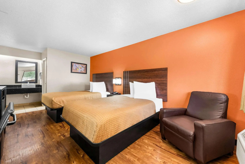 Motel 6 Charlotte NC Airport