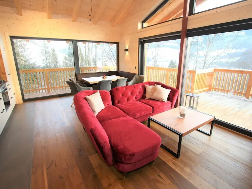 Gorgeous Chalet in Niedernsill with Garden