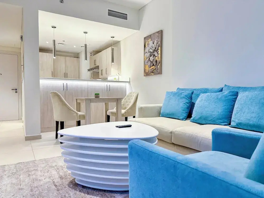 Seven Palm Apartments - Infinity Pool & Direct Beach Access