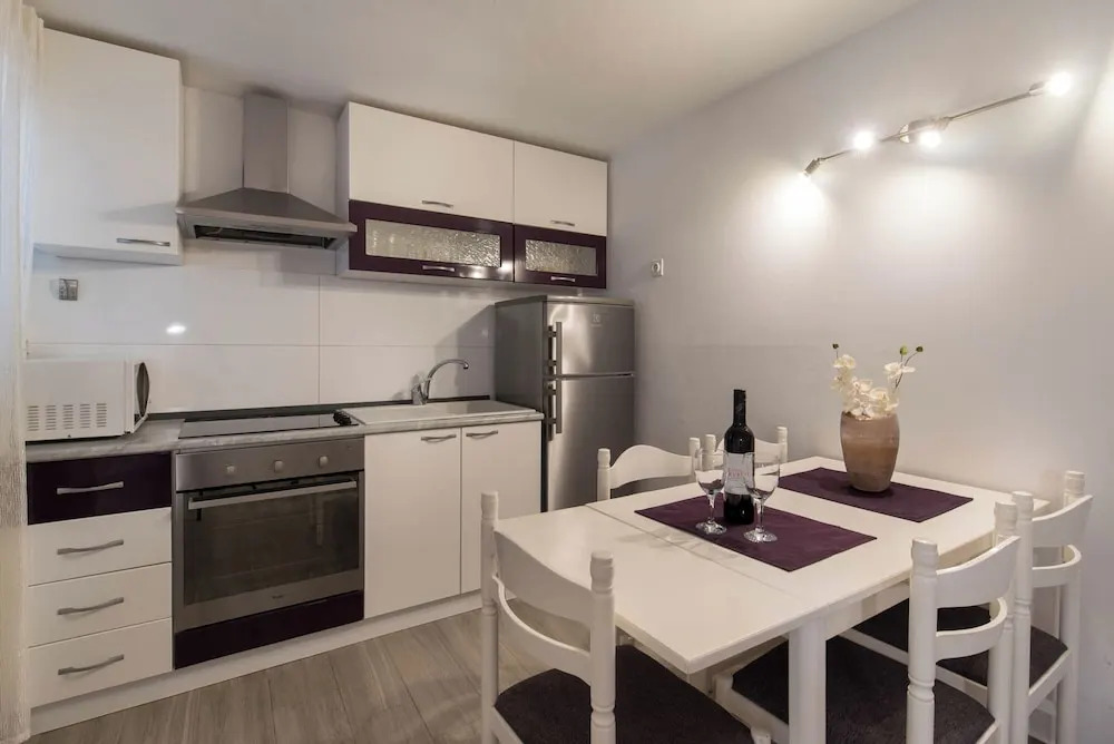 Beachfront Apartments Zanic