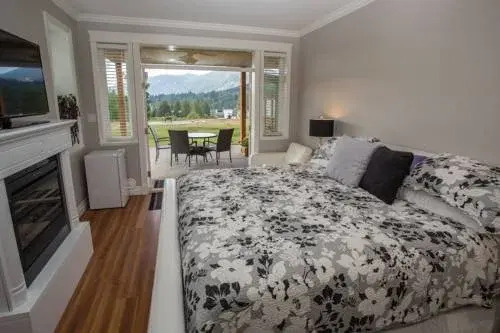 Harmony Ridge Bed & Breakfast