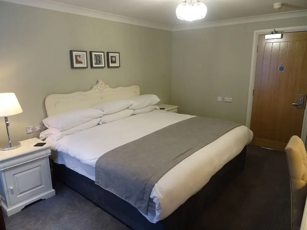 Belmore Hotel