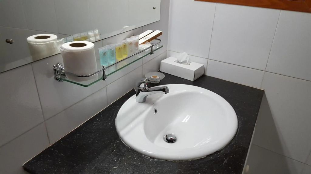 Al Ayjah Plaza Hotel