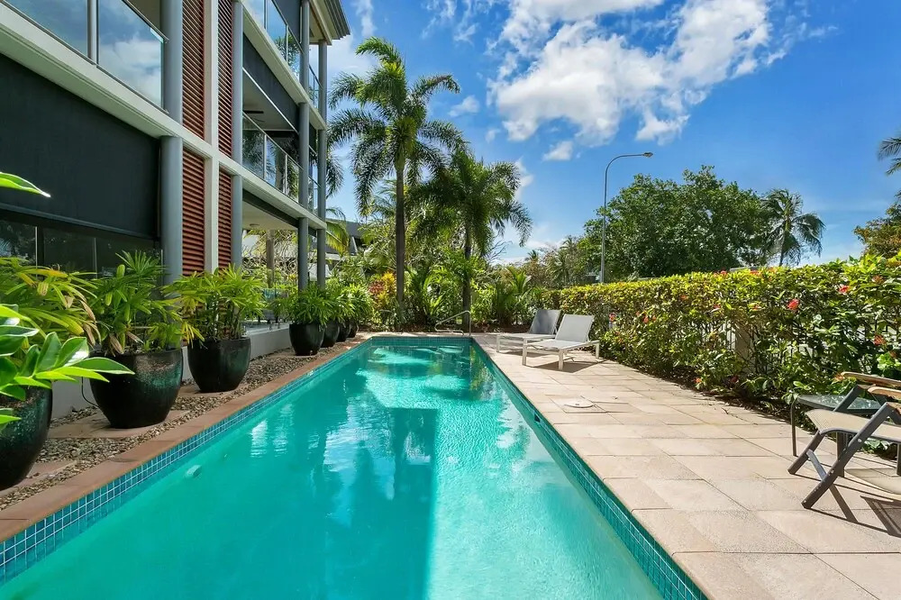 Belle Escapes - Beachfront Ocean View Apartment "4"