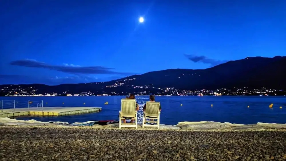 Gelsomino 1 apartment with lake view and beach