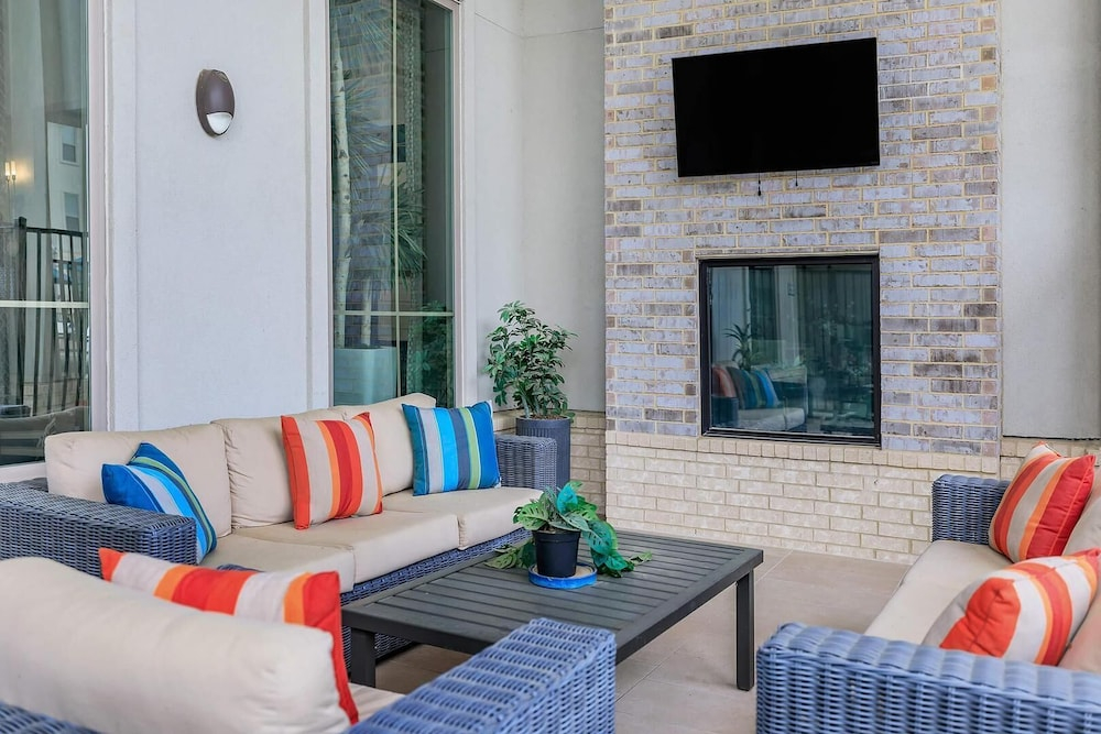 Landing Apartments Conroe Near Panorama Village