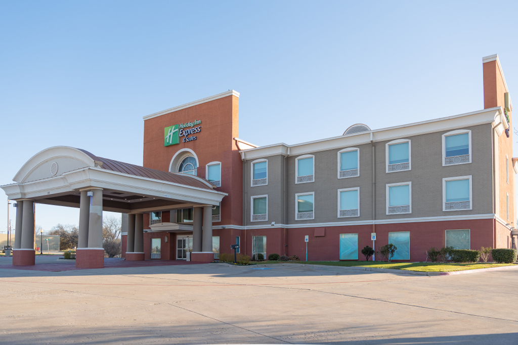 Holiday Inn Express Hotel & Suites Gainesville by IHG