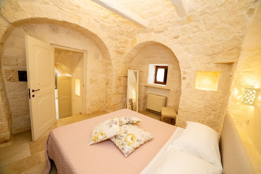 Trulli Arco Antico