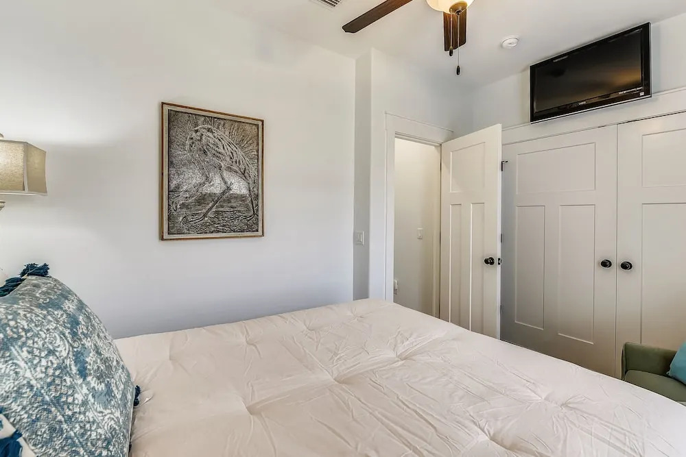Laguna Matata by Book That Condo