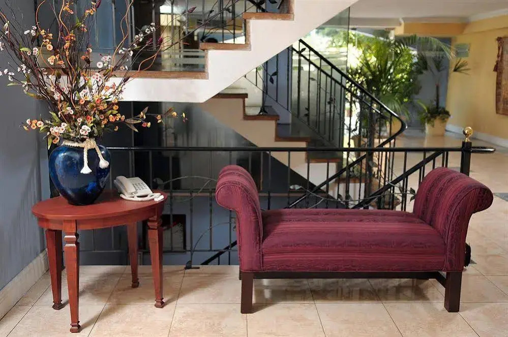 Regency Suites Boutique Hotel