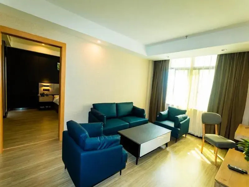 Up And In Hainan Dongfang City Dongfang Avenue Store