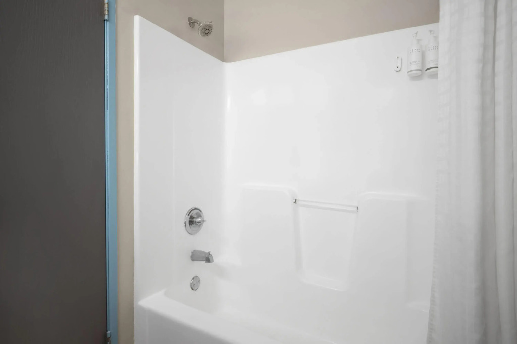 Days Inn & Suites by Wyndham Airport Albuquerque