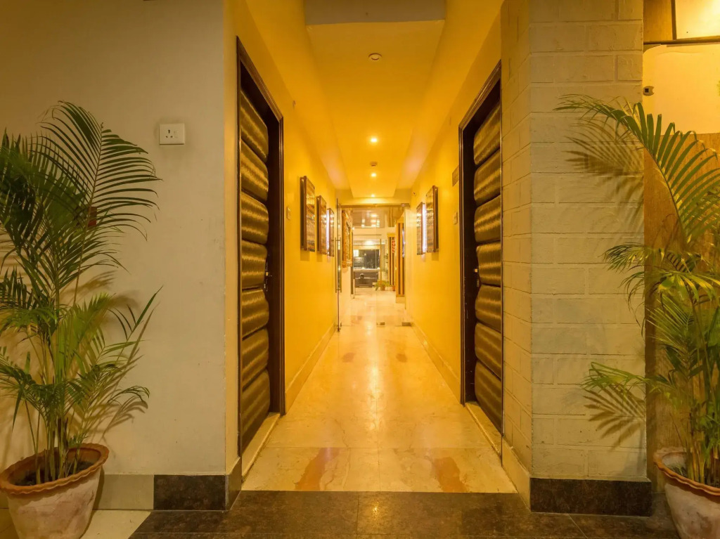 OYO 2988 Hotel Grand Majesty