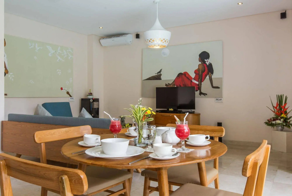 Beautiful Bali Villas - 6 mins walk to the beach