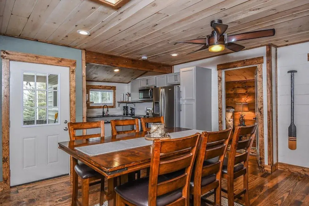 Kare Bear Cabin
