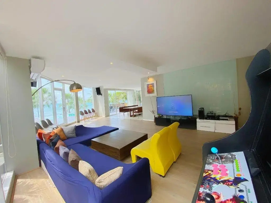 Dojo pool villa