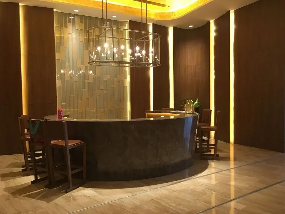 Shang Luxury Suites