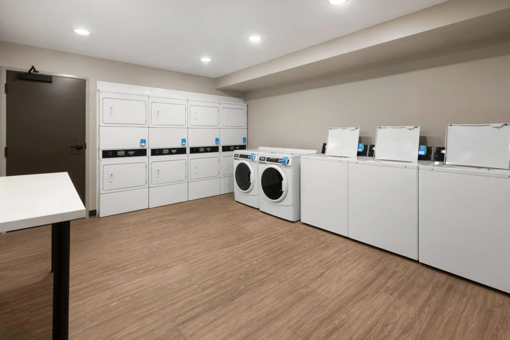 ECHO Suites Extended Stay by Wyndham Houston Katy West