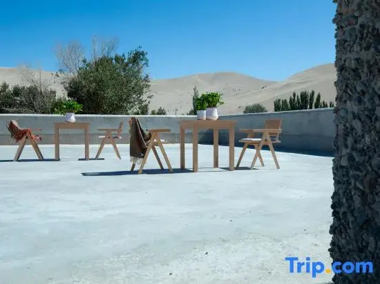 Dunhuang Xingchuige | Stargazing Themed Homestay