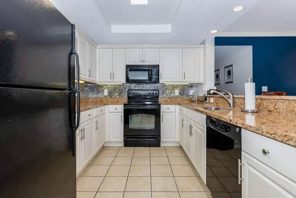 Kingston Residences 2 Bedroom Ocean View Condos