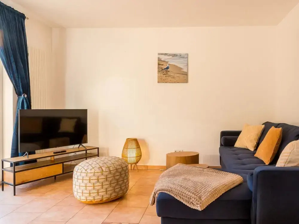 Holiday Apartment Coastal Love