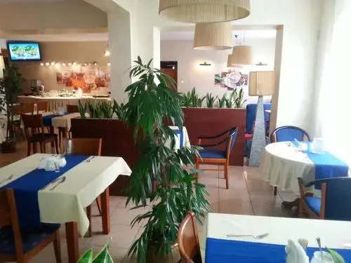 Hotel Nowy Dwór W Zaczerniu