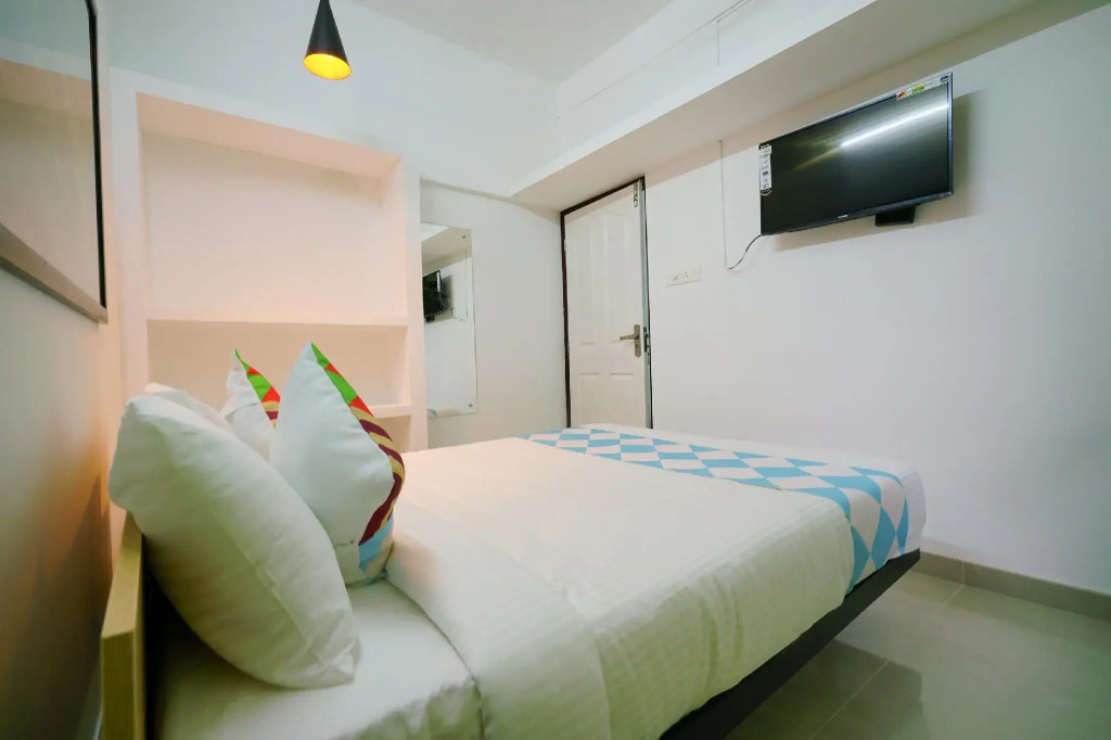OYO 78060 Colorful Kaipallil 1bhk