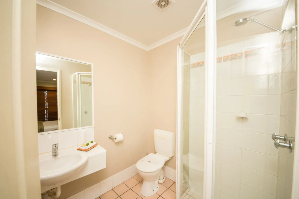 Cosmopolitan Motel & Serviced Apartments