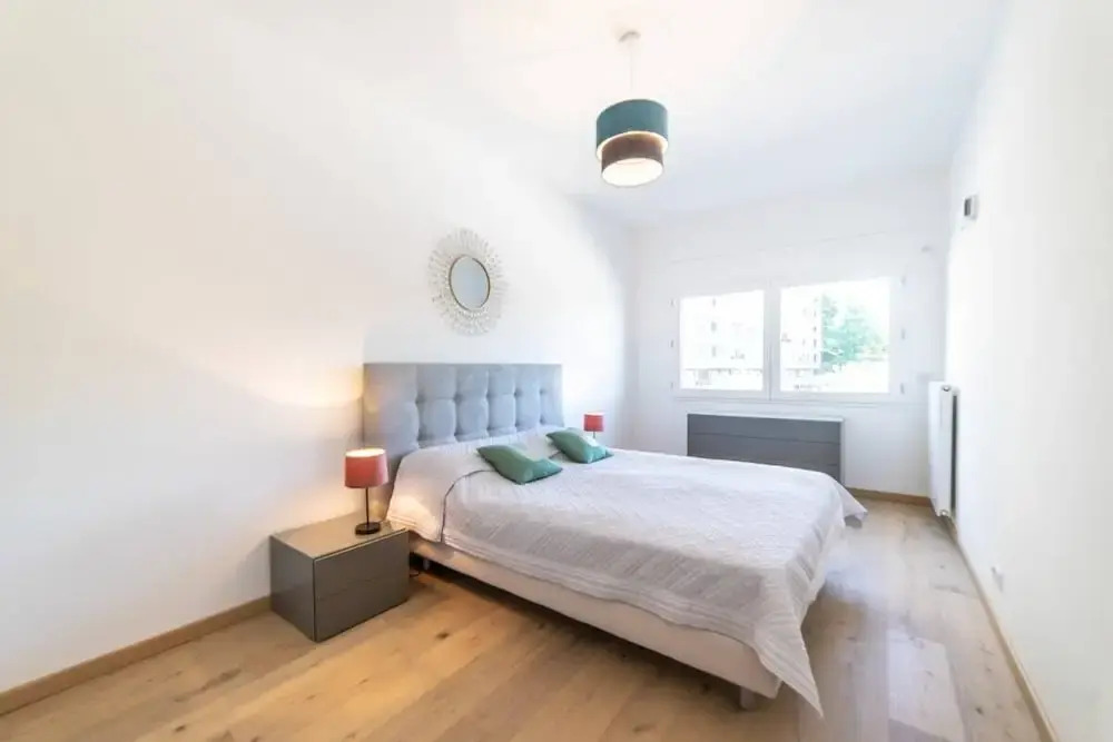 Marquisats Private Apartment 5min From the Lake