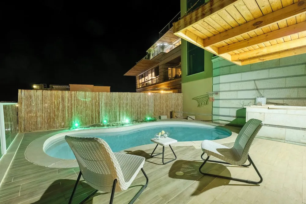 MAMAD - Sea View Beach Penthouse by Sea N' Rent