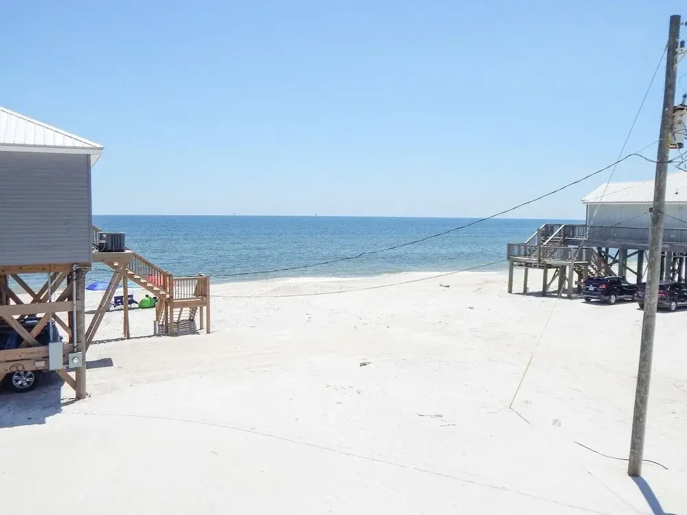 049 Beach Comber