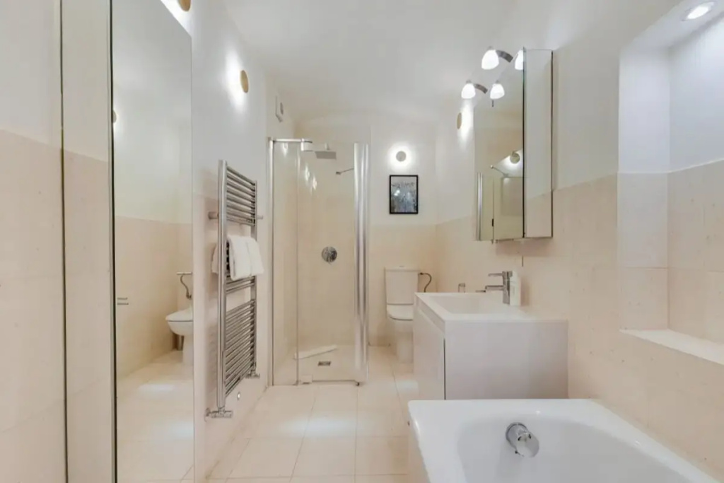 The Heart of South Kensington - Modern & Spacious 1BDR Apartment