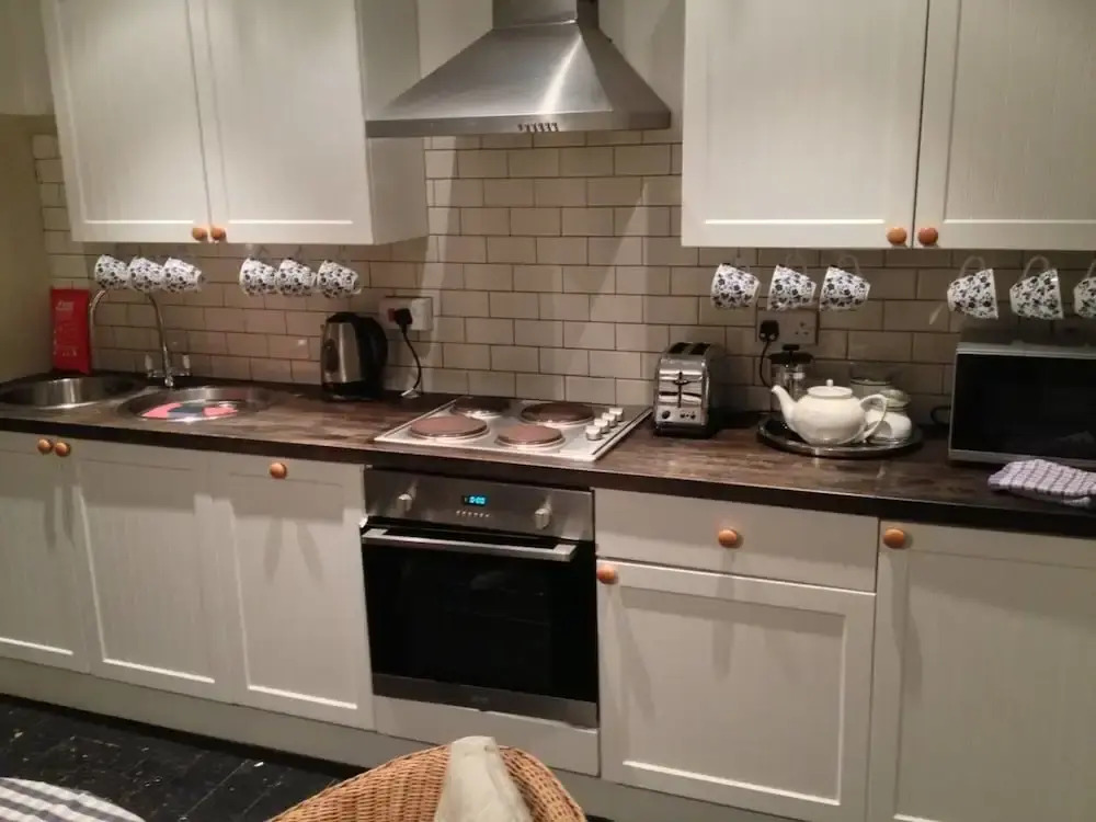 Beehive Cottage / 2-bed Home on Osea Island, Essex