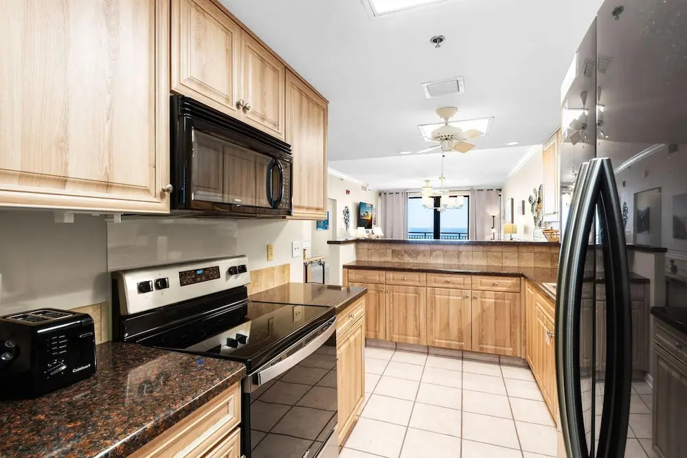Navarre Towers 1202 - The Penthouse Pearl